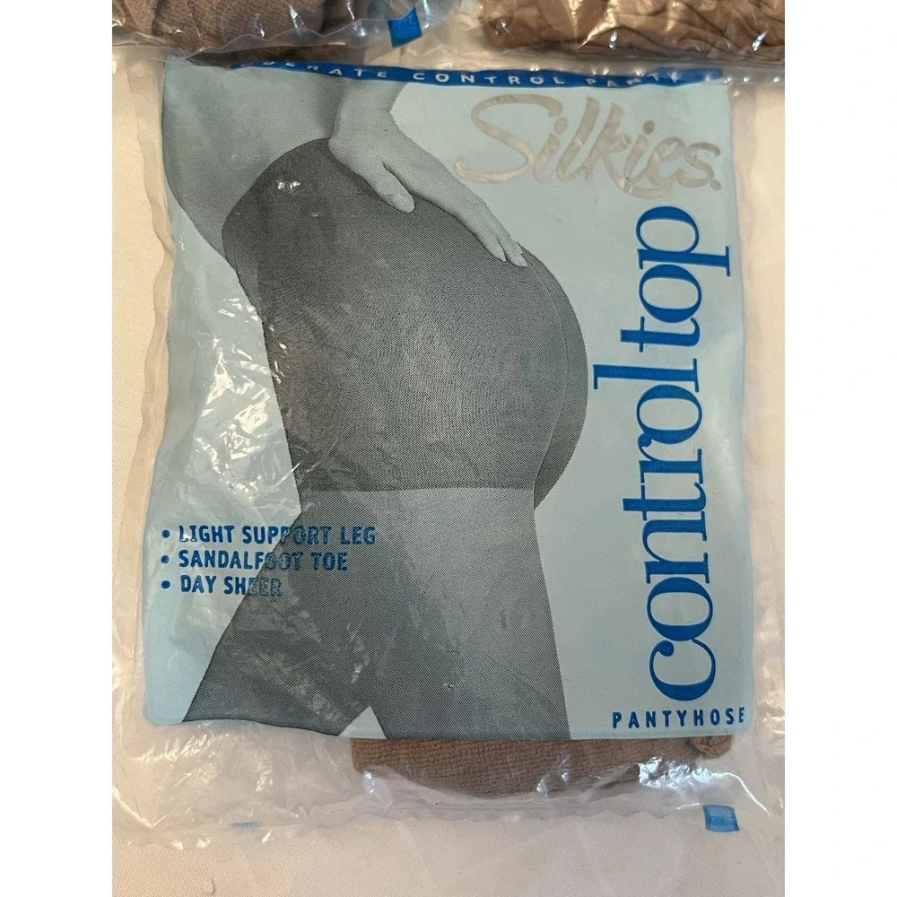 PANTYHOSE Queen Lot Of 3 Silkies NEW NOS VTG‎ Control Top Nude 070501 USA 2003